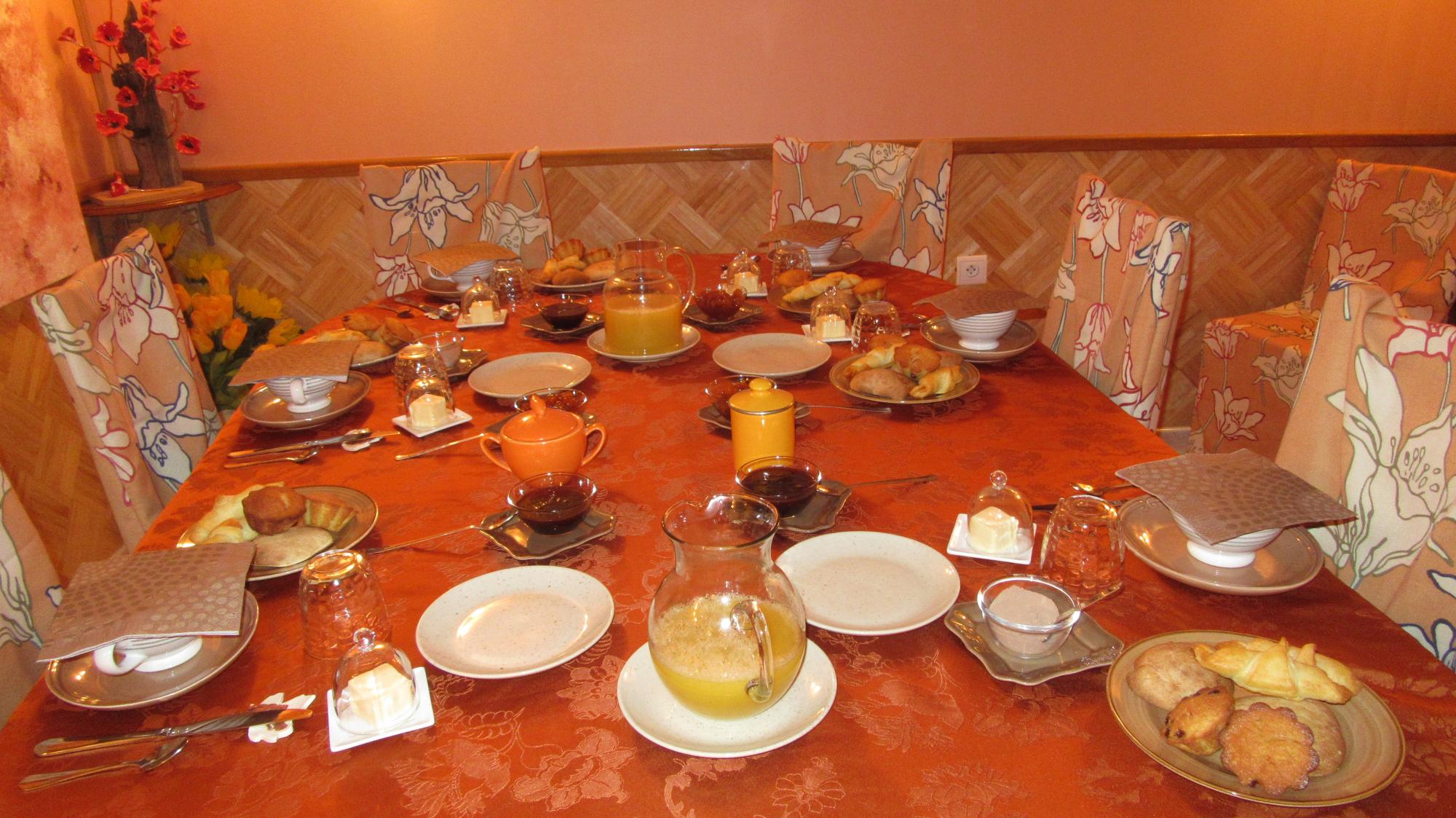 Table de petit-déjeuner couleur d'automne